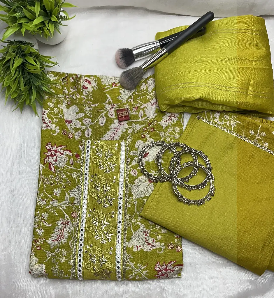 ZT8 Vatican Silk Women's Kurta Set.