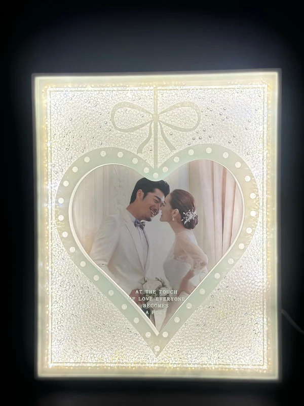 ZTSG4 Personalized LED Photo Frame with Heart Design and Sparkling Crystal Border – Romantic Light