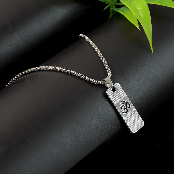 ZTJ31 Silver Plated OM Symbol Dotted Locket Pendant With Chain For Men & Women (1Pc)