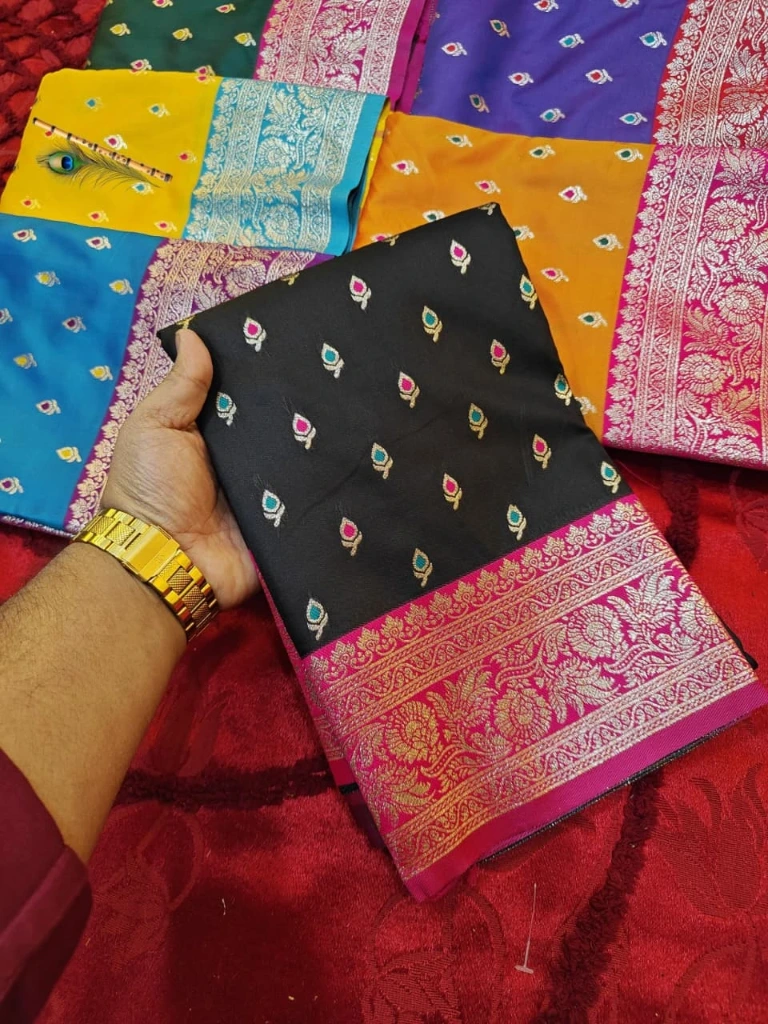 ZTNSS37 Premium Mina Banarasi Soft Silk Saree (Black & Bright Pink Border)