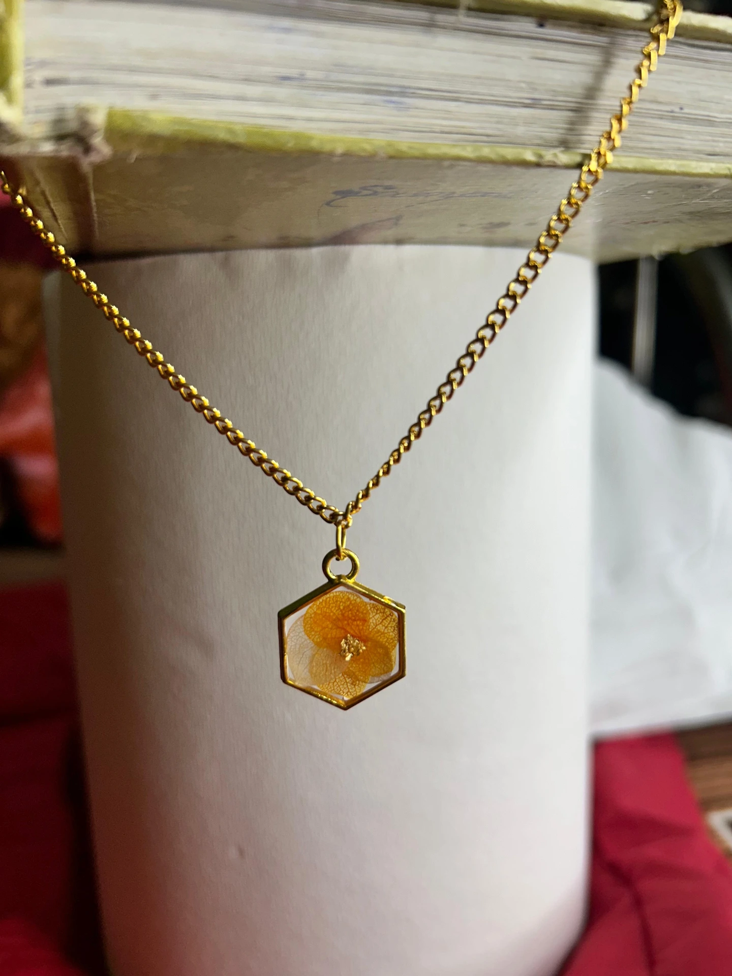 ZTJONE6 Golden Petal Hexagon Resin Pendant Necklace