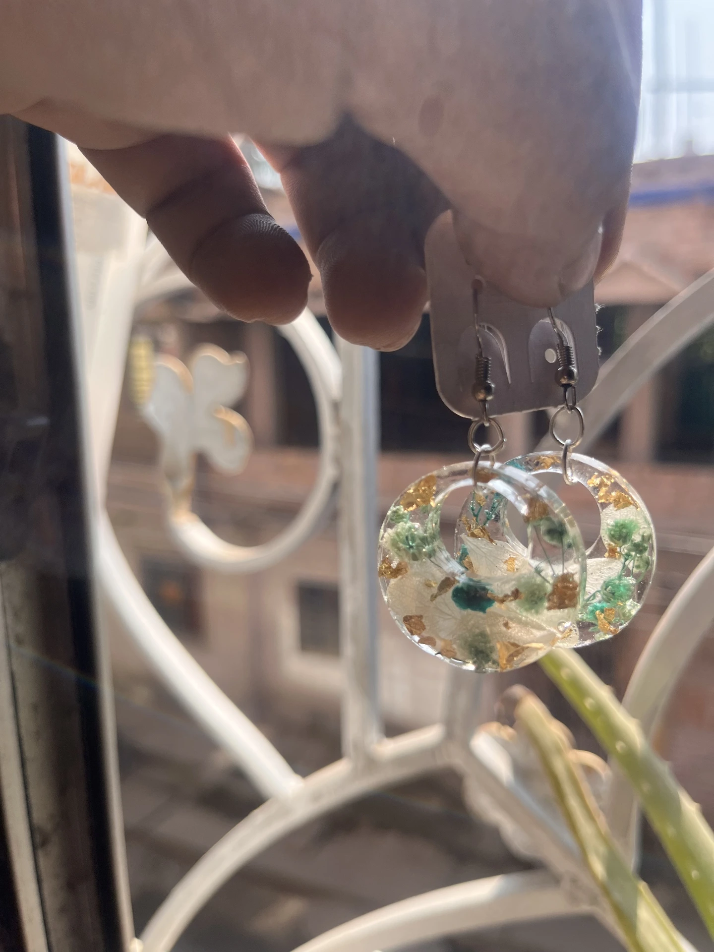 ZTJONE19 Verdant Halo Resin Earrings