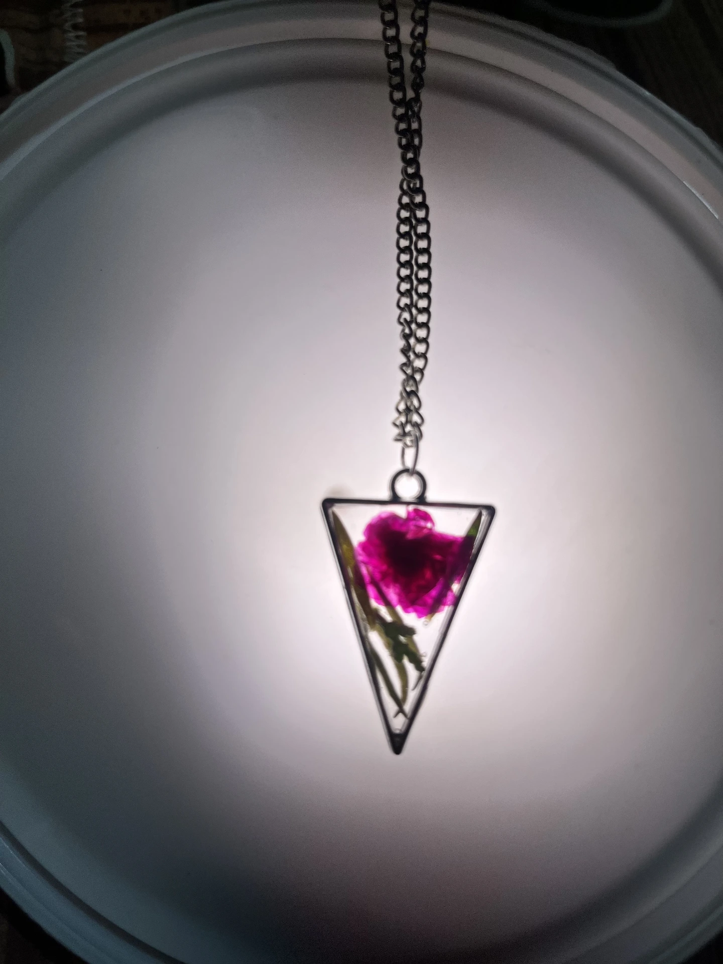 ZTJONE22 Crimson Bloom Triangle Resin Necklace