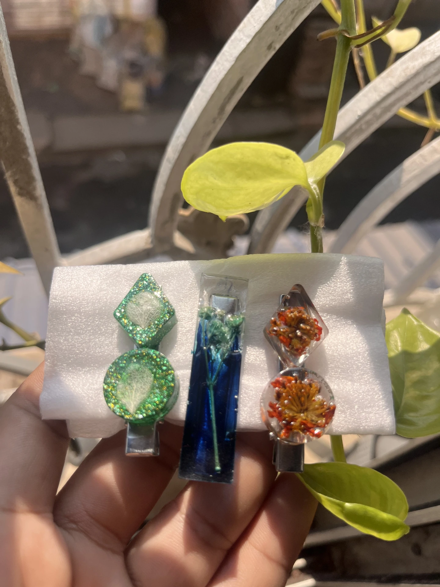 ZTJONE23 Handmade Floral Resin Hair Clip Set (Set of 3)