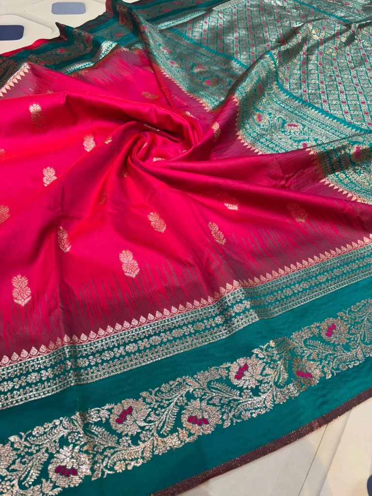 ZTNSS62 Premium Ikkat Mahabalipuram Silk Saree with Zari Butta & Contrast Border
