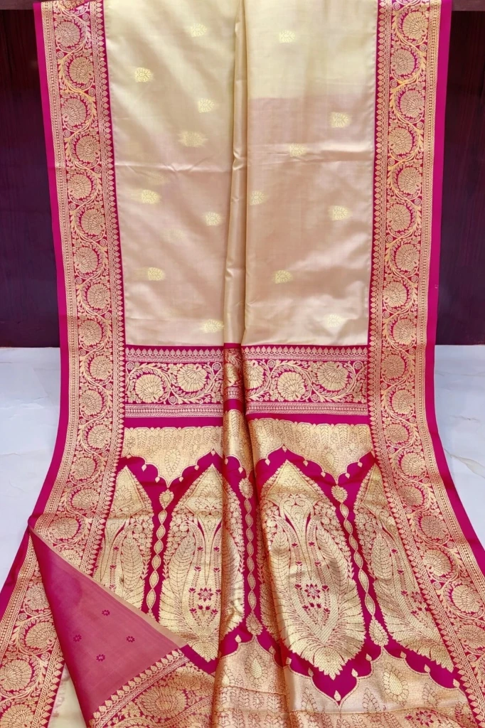 ZTNSS74 Cream Silk Saree with Rani Pink Mayurkanthi Zari Border & Pallu (With Blouse Piece)