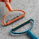 ZTE45 Portable Lint 2-in-1 Remover – Long-Handle Brush & Sticky(1Pc)